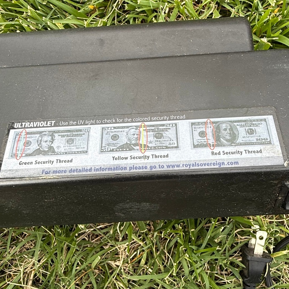 Royal Sovereign RCD-1000 UV Counterfeit Bill Money Detector Blck Office Security - Picture 2 of 8